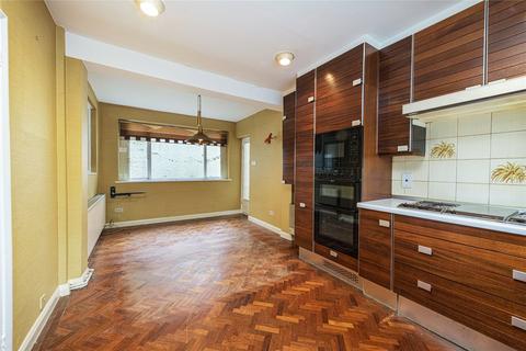 4 bedroom detached house for sale, Endlesham Road, London, SW12