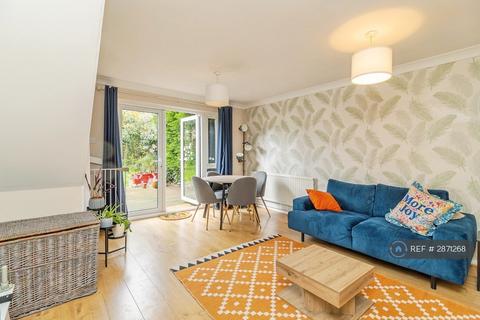 2 bedroom semi-detached house to rent, Brayton Court, Shenley Lodge, Milton Keynes, MK5