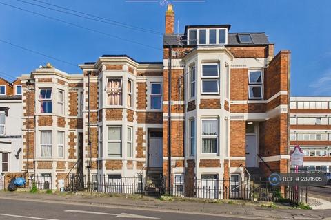 2 bedroom flat to rent, Nettleton Road, Gloucester, GL1