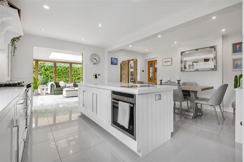 4 bedroom detached house for sale, Back Lane, Letchmore Heath