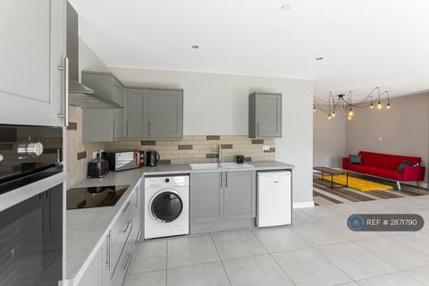 1 bedroom flat to rent, Carlton House, Ebbw Vale, NP23