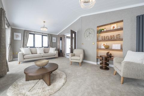 2 bedroom park home for sale, Bracknell, Berkshire, RG42