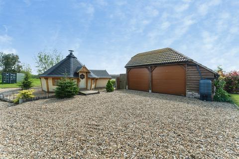 5 bedroom detached house for sale, Station Road, Manea, MARCH