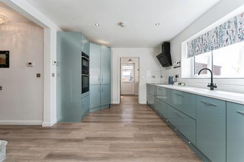 5 bedroom detached house for sale, Station Road, Manea, MARCH