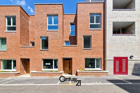4 bedroom house for sale, Benson Street, Barking, IG11 0YY