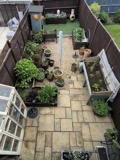 2 bedroom terraced house for sale, Ferndown Gardens, Farnborough, GU14