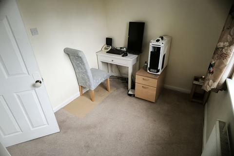 2 bedroom terraced house for sale, Ferndown Gardens, Farnborough, GU14