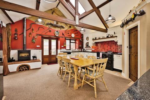 6 bedroom detached bungalow for sale, ., Stoke-Sub-Hamdon