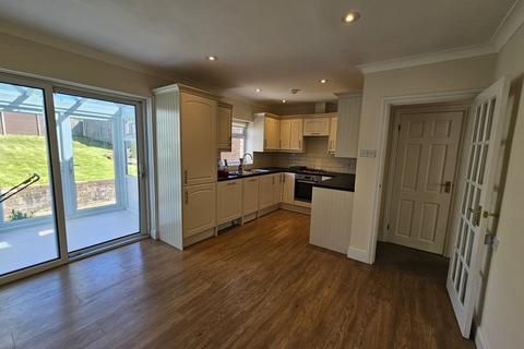 4 bedroom semi-detached house to rent, BEDFORD ROAD