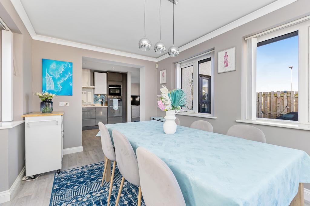 127 Milligan Drive, Edinburgh, EH16 4XD - View 3