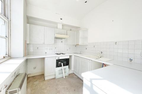 2 bedroom apartment for sale, Springbank Court, Woodley, SK6