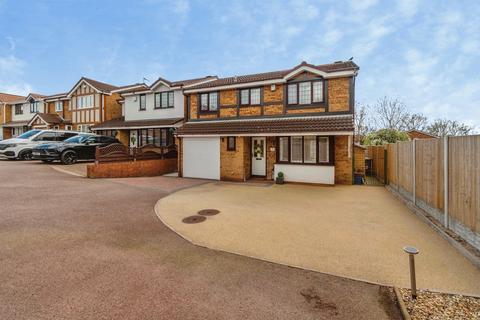 4 bedroom detached house for sale, St. Pauls Close, Heath Hayes, Cannock, Staffordshire, WS11