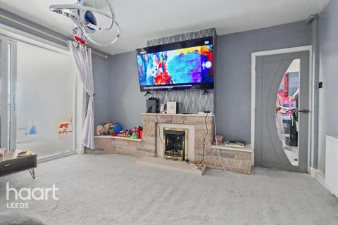 3 bedroom semi-detached house for sale, Neville Road, Leeds