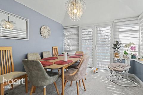 3 bedroom semi-detached house for sale, Neville Road, Leeds