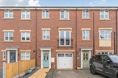 4 bedroom townhouse for sale, Bishops Gate, Lincoln, Lincolnshire, LN1