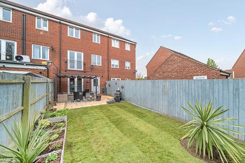 4 bedroom townhouse for sale, Bishops Gate, Lincoln, Lincolnshire, LN1