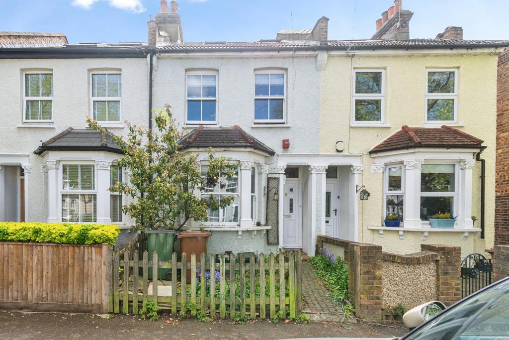 4 bedroom terraced house for sale