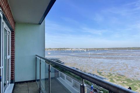 2 bedroom apartment for sale, Lifeboat Quay, Poole, Dorset