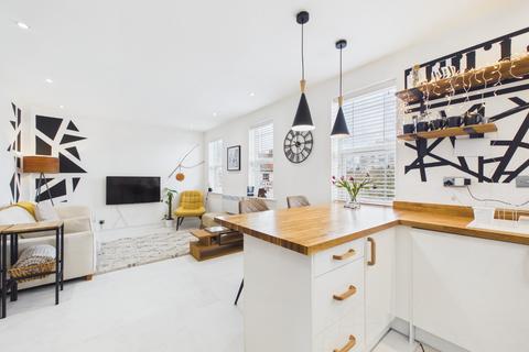 1 bedroom flat for sale, High Street, Hull, HU1 1NE