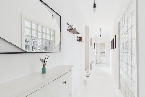 1 bedroom flat for sale, High Street, Hull, HU1 1NE
