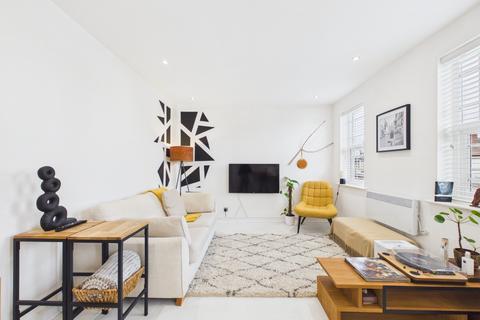 1 bedroom flat for sale, High Street, Hull, HU1 1NE