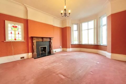 4 bedroom semi-detached house for sale, Chester Road, Southport PR9