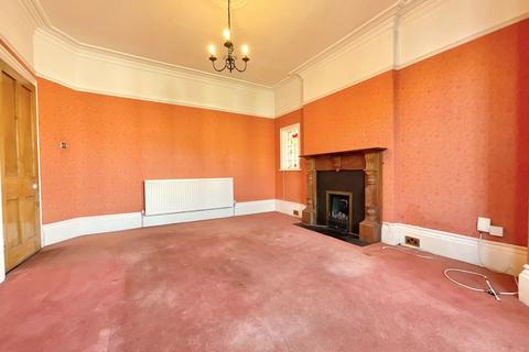 4 bedroom semi-detached house for sale, Chester Road, Southport PR9