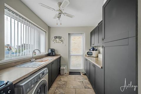 3 bedroom semi-detached house for sale, Penrhiw Road, Morriston, Swansea