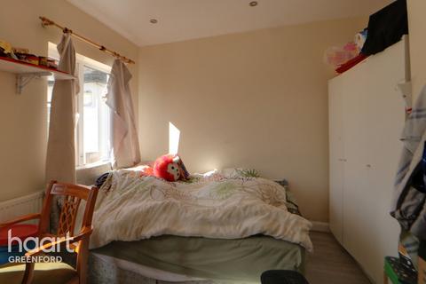 Greenway Gardens, Greenford