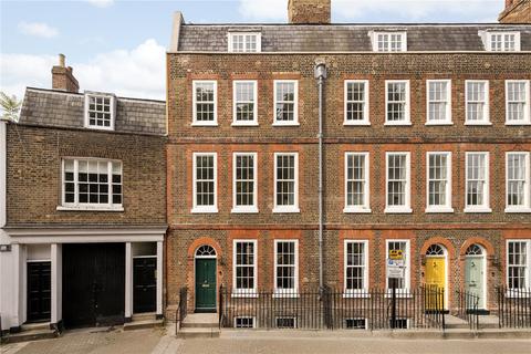 undefined, Chiswick Lane South, London