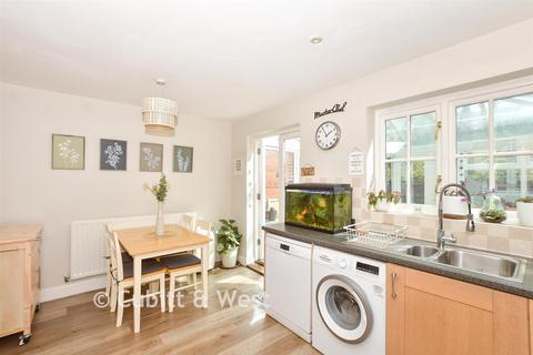 3 bedroom end of terrace house for sale, Cherry Place, Haywards Heath RH16