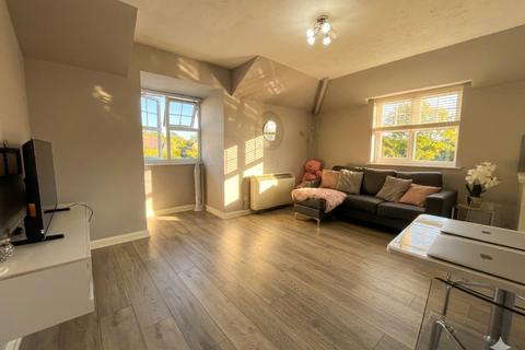 1 bedroom flat for sale, Barons Court, Earls Meade, Luton, Bedfordshire, LU2 7EY