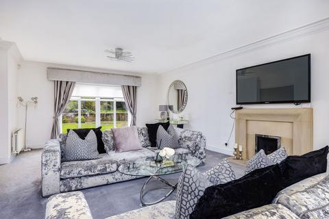 undefined, Caol Court, Thorntonhall