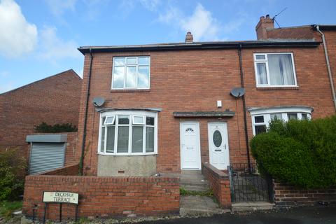 2 bedroom end of terrace house to rent, Deckham Terrace, Gateshead, NE8