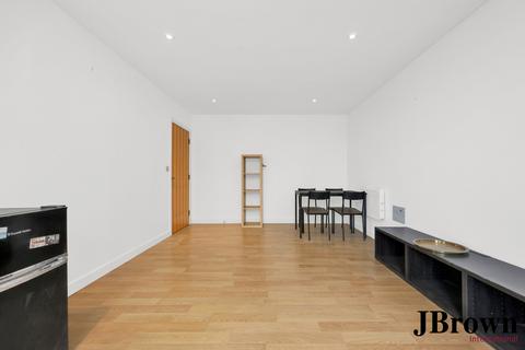 1 bedroom apartment to rent, Riverside Apartments, London, London, London, N4