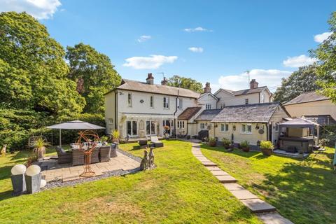 undefined, Finings Road, High Wycombe HP14
