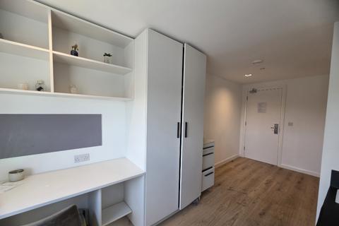 1 bedroom in a flat share to rent, Kettering Road, Northampton NN1