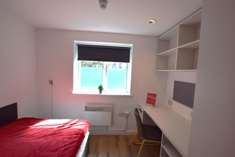 1 bedroom in a flat share to rent, Kettering Road, Northampton NN1