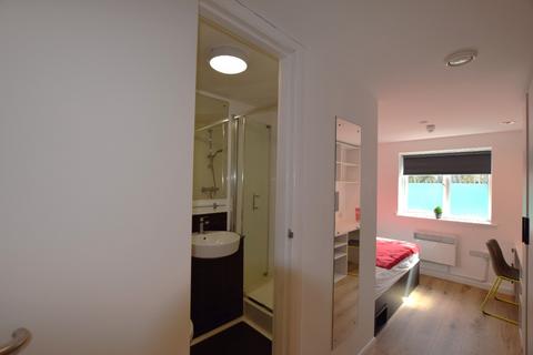 1 bedroom in a flat share to rent, Kettering Road, Northampton NN1