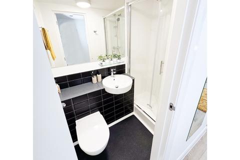 1 bedroom in a flat share to rent, Kettering Road, Northampton NN1