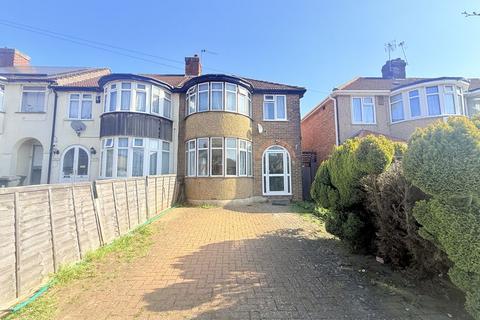 Reading Road, Northolt