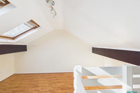 3 bedroom terraced house for sale, Chamber Road, Shaw OL2