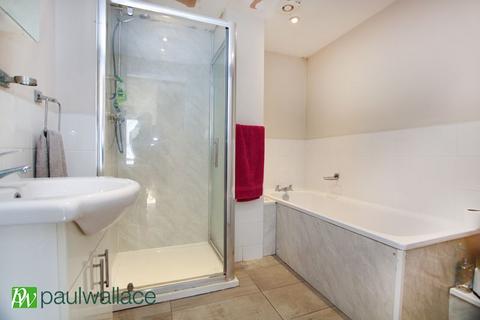 4 bedroom ground floor flat for sale, Rosemary Avenue, Enfield