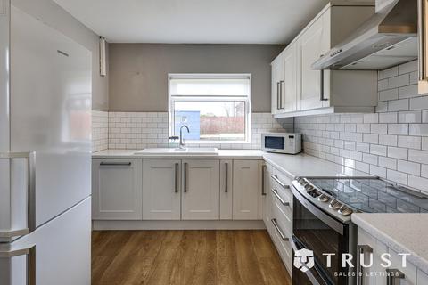 2 bedroom semi-detached house for sale, Bevor Crescent, Heckmondwike, WF16