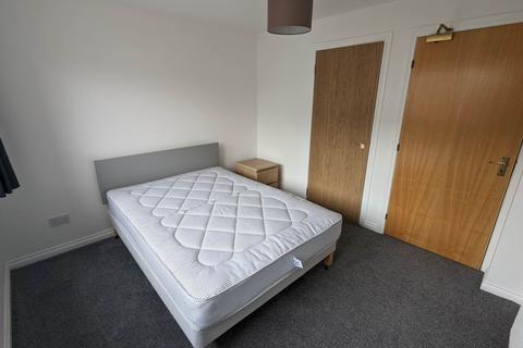4 bedroom house to rent, 6 Daniel Place, ,