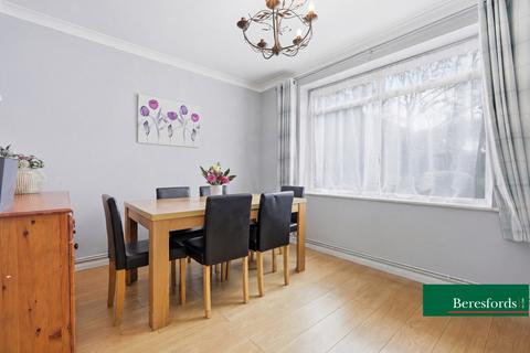 3 bedroom semi-detached house for sale, Colet Road, Hutton, CM13