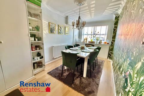 4 bedroom detached house for sale, Hays Close, Shipley View, Ilkeston