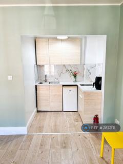 Studio to rent, Leicester, Leicester, LE3