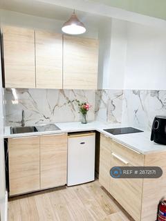 Studio to rent, Leicester, Leicester, LE3