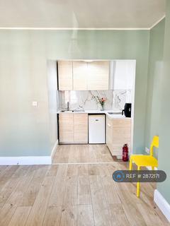 Studio to rent, Leicester, Leicester, LE3